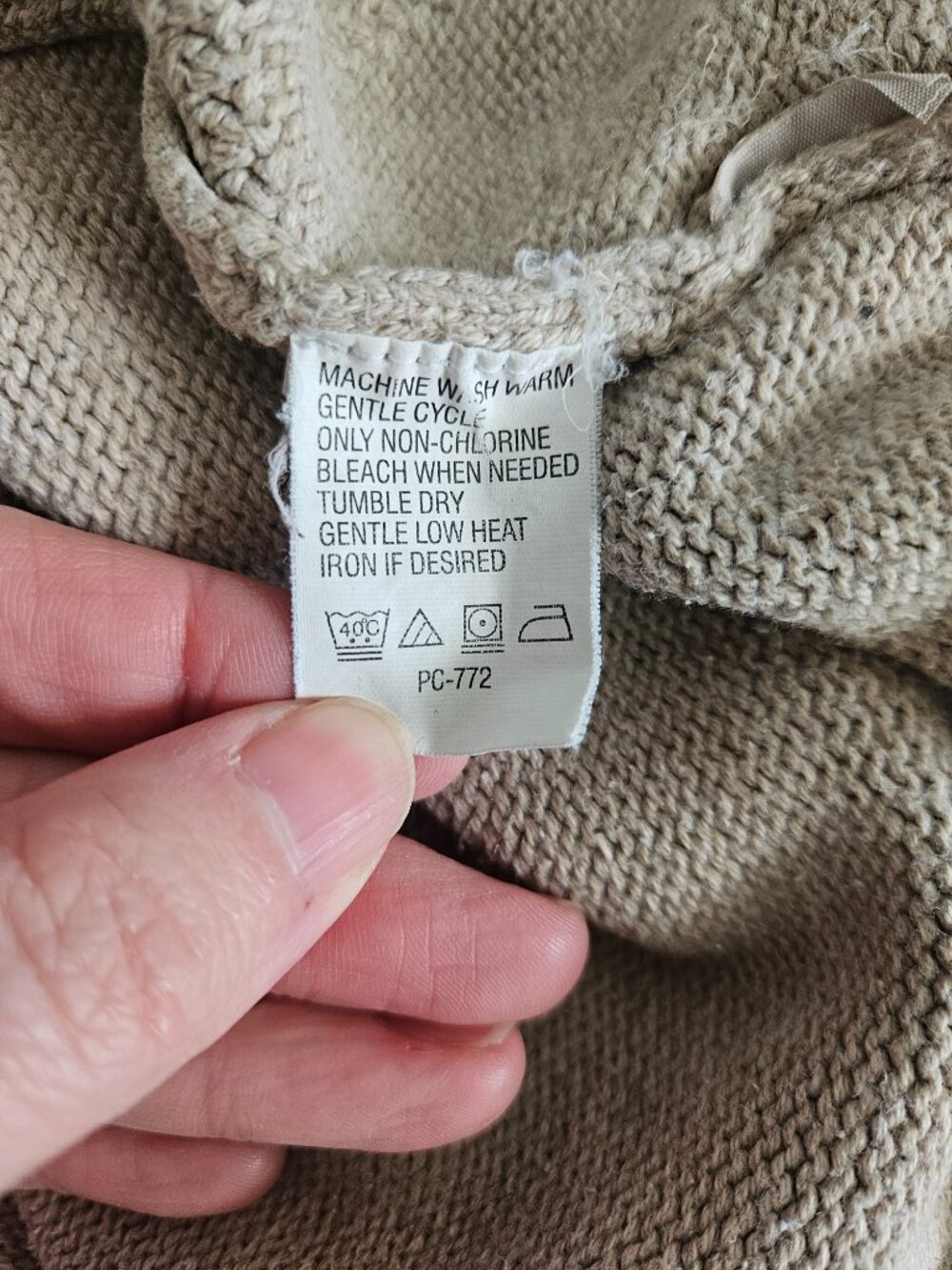 Izod Beige Cotton Knit Crewneck Large Pullover Sweater - Picture 8 of 8